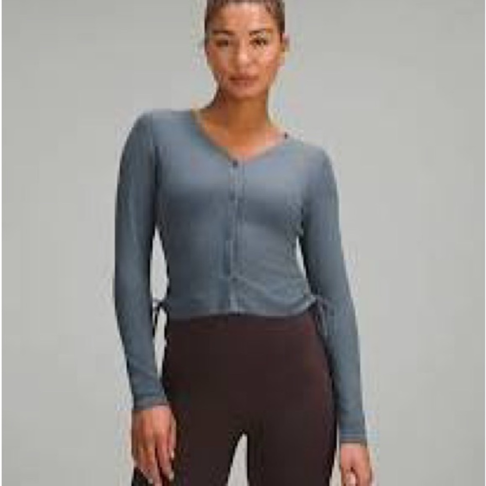 lululemon Iron Blue Button Down, side cynch size 12